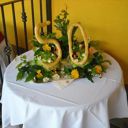 Guest House Cater Lasko Bagian luar foto